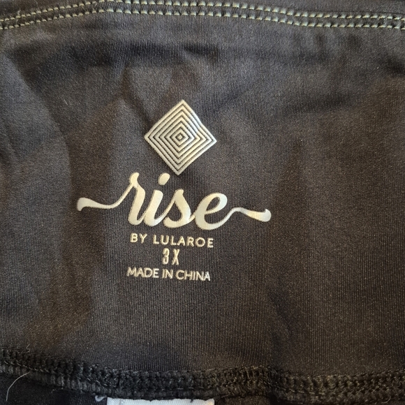LuLaRoe Rise Brave line women's size 3X leggings black / camo side stripe NWOT - Picture 3 of 7